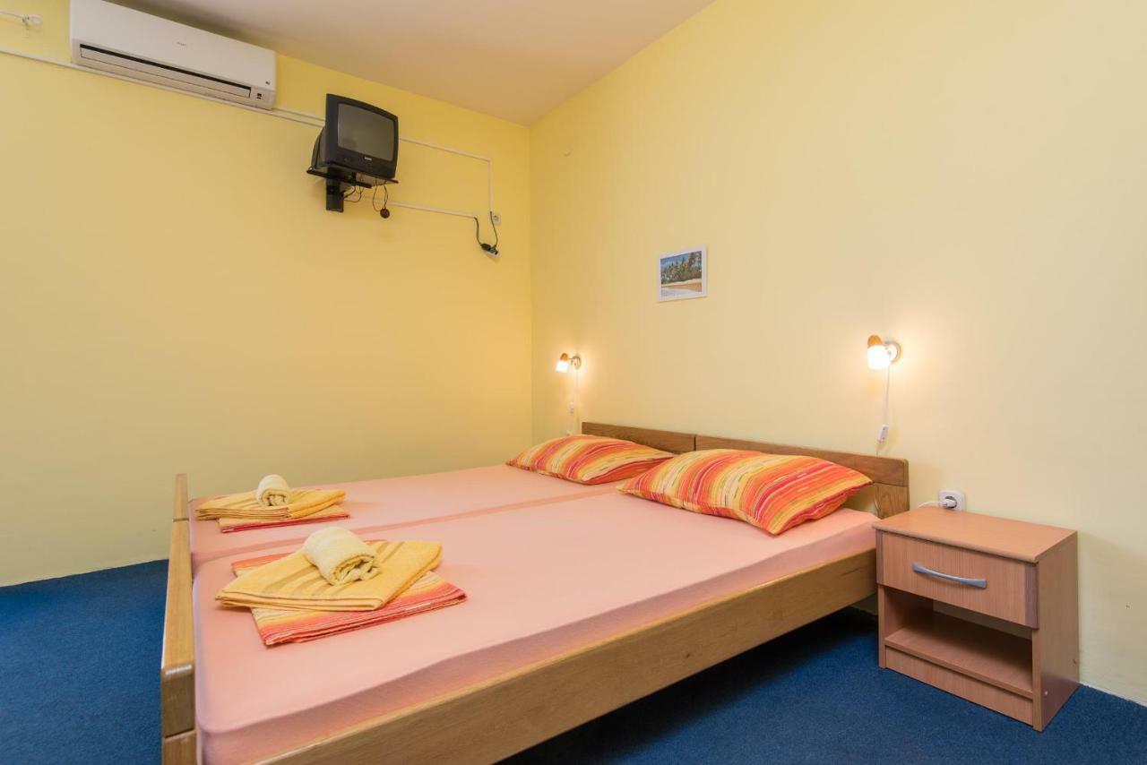Apartmani Villa Lidija Orebić Exteriör bild